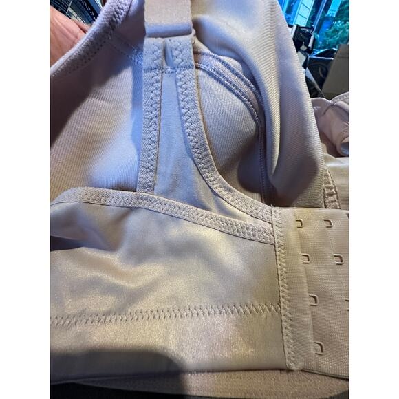 Glamorise No Bounce 44D Sports Bra - Picture 6 of 11